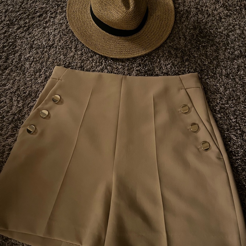 Zara Shorts